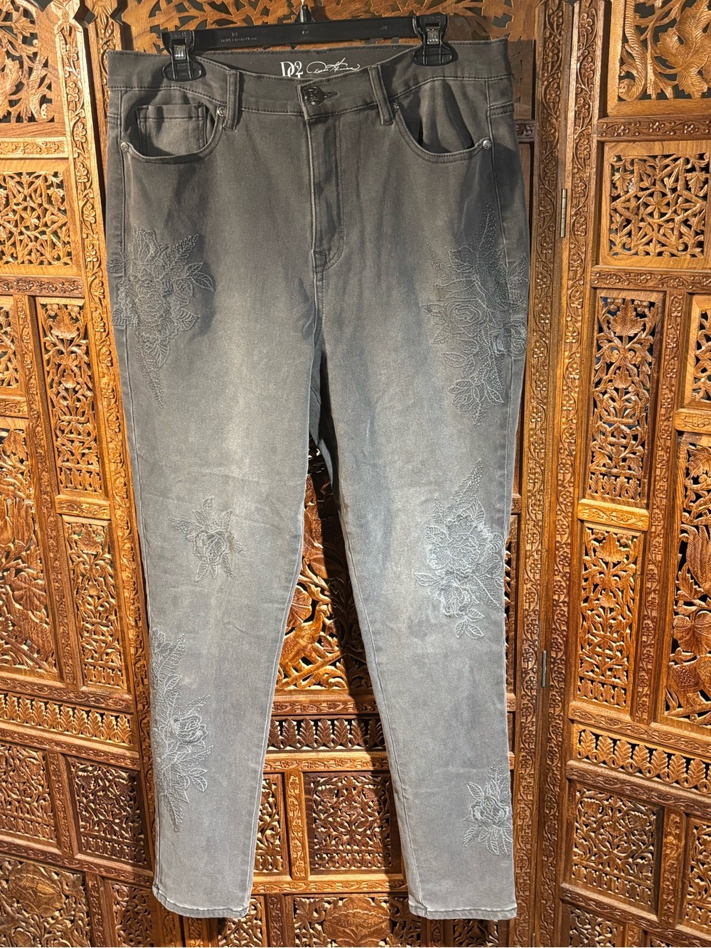DG2 by Diane Gilman Gray Skinny Jeans with Subtle Floral Embroidery